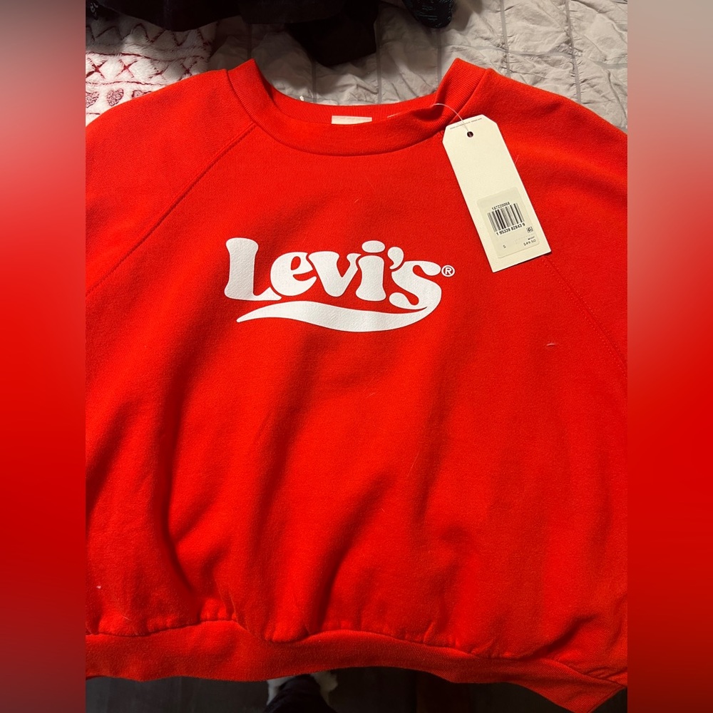 Levi’s Sweatshirt!
